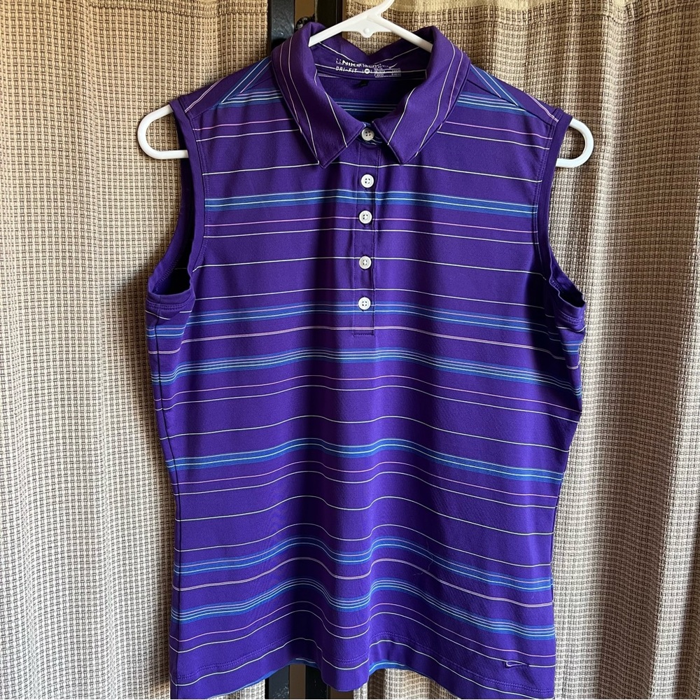 NikeGolf sleeveless Golf Shirt. Size Medium